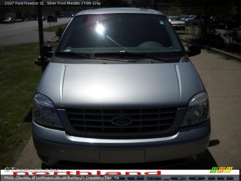 Silver Frost Metallic / Flint Gray 2007 Ford Freestar SE