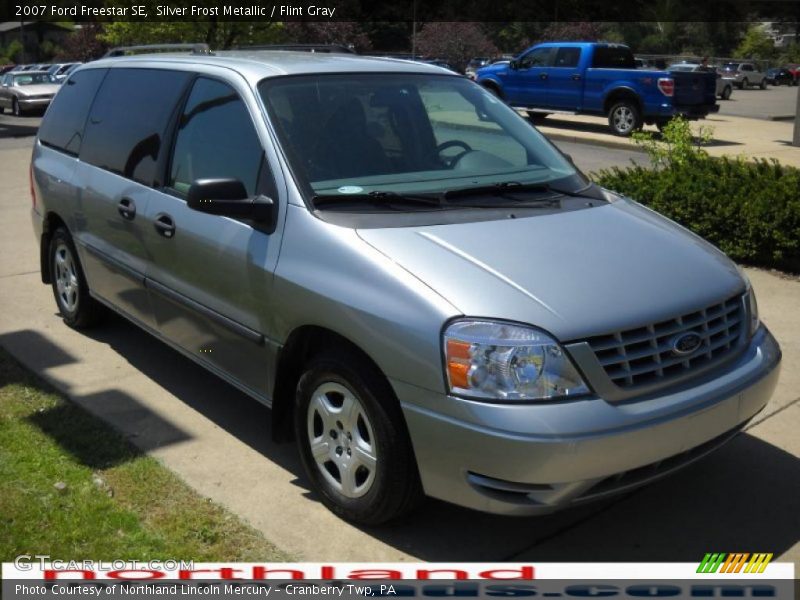 Silver Frost Metallic / Flint Gray 2007 Ford Freestar SE