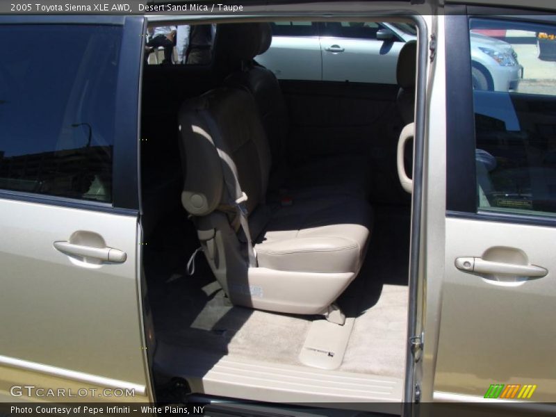 Desert Sand Mica / Taupe 2005 Toyota Sienna XLE AWD