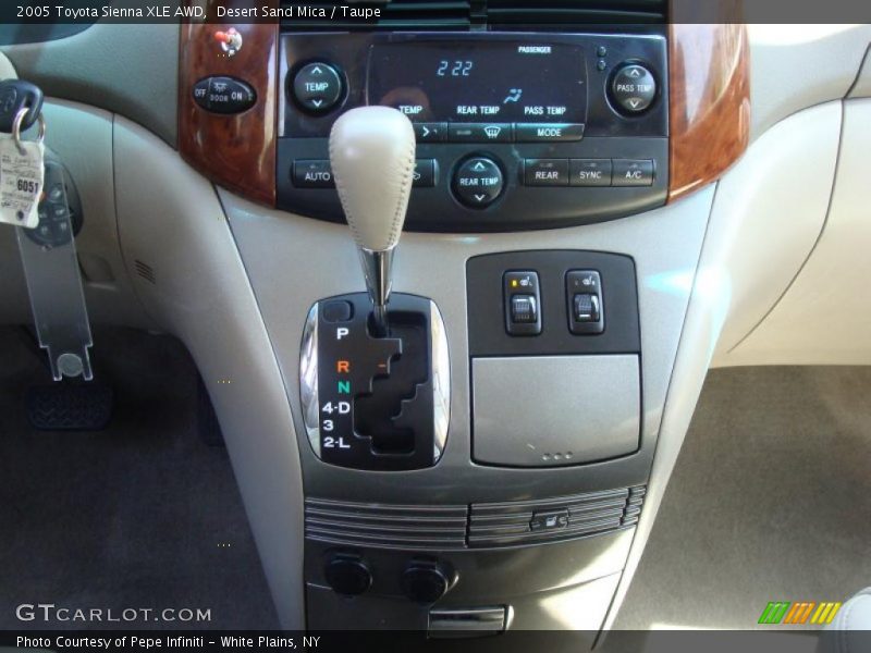 Desert Sand Mica / Taupe 2005 Toyota Sienna XLE AWD