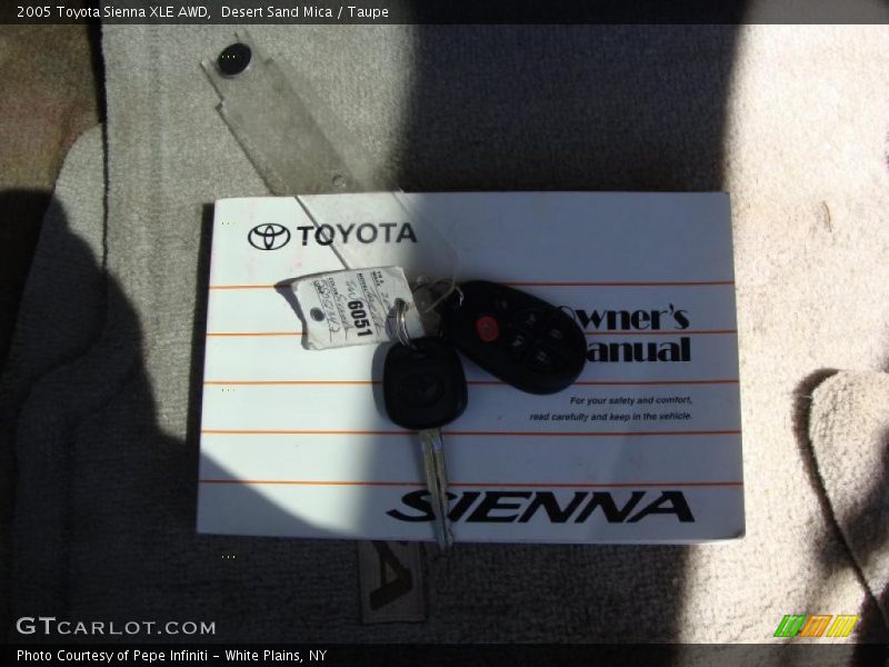 Desert Sand Mica / Taupe 2005 Toyota Sienna XLE AWD
