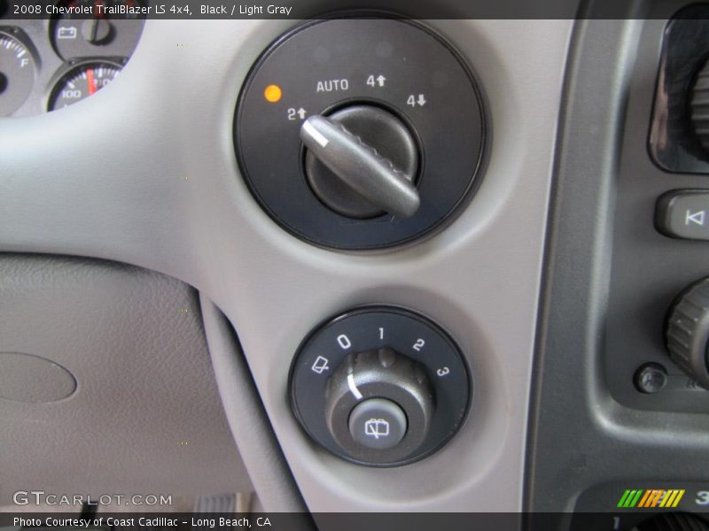 Black / Light Gray 2008 Chevrolet TrailBlazer LS 4x4