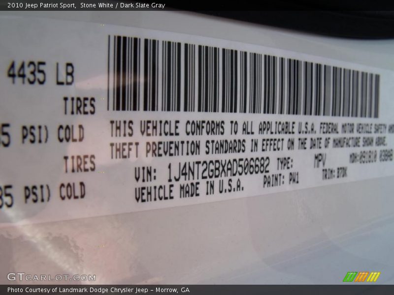 Stone White / Dark Slate Gray 2010 Jeep Patriot Sport