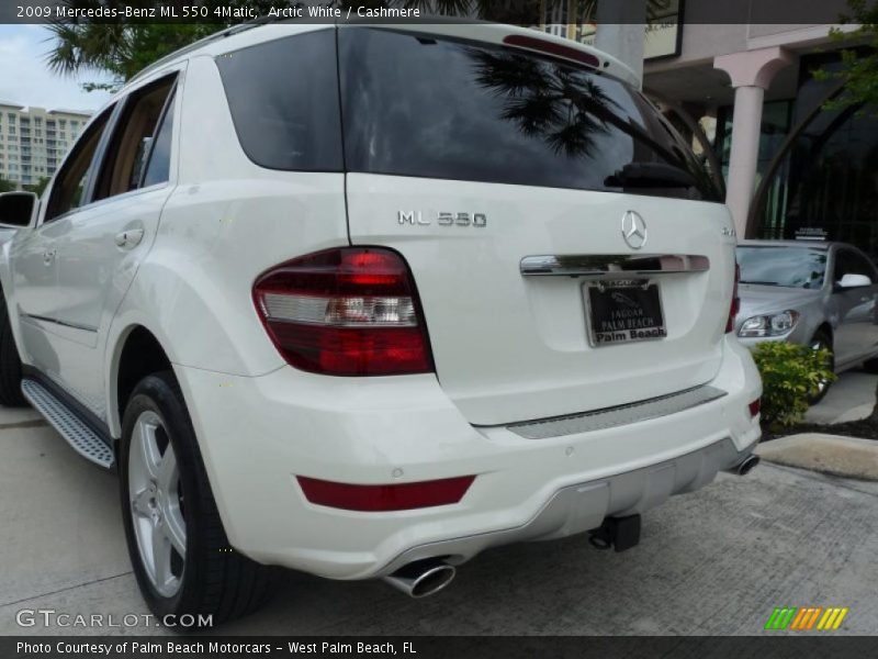 Arctic White / Cashmere 2009 Mercedes-Benz ML 550 4Matic