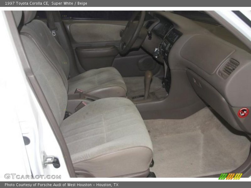 Super White / Beige 1997 Toyota Corolla CE