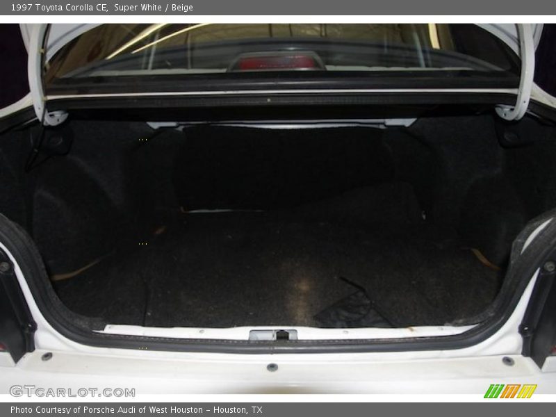 Super White / Beige 1997 Toyota Corolla CE