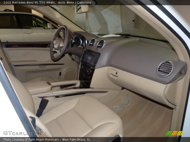 Arctic White / Cashmere 2009 Mercedes-Benz ML 550 4Matic