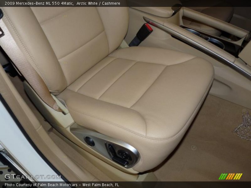 Arctic White / Cashmere 2009 Mercedes-Benz ML 550 4Matic