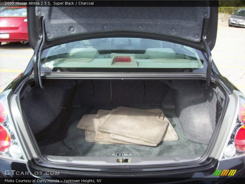 Super Black / Charcoal 2005 Nissan Altima 2.5 S