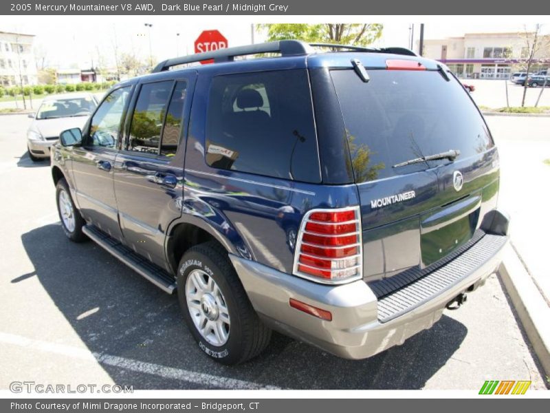 Dark Blue Pearl / Midnight Grey 2005 Mercury Mountaineer V8 AWD