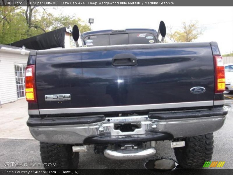 Deep Wedgewood Blue Metallic / Medium Graphite 2000 Ford F250 Super Duty XLT Crew Cab 4x4