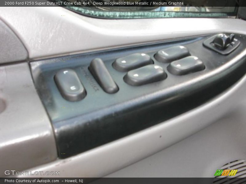 Deep Wedgewood Blue Metallic / Medium Graphite 2000 Ford F250 Super Duty XLT Crew Cab 4x4