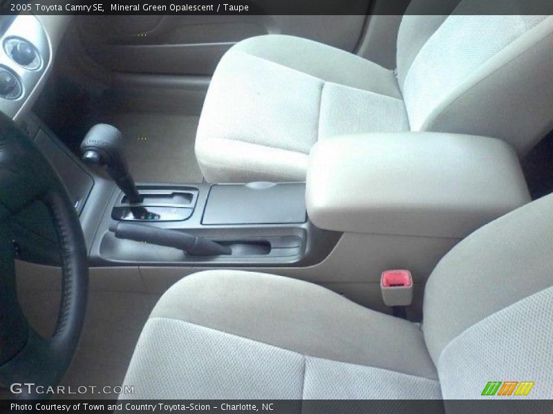 Mineral Green Opalescent / Taupe 2005 Toyota Camry SE