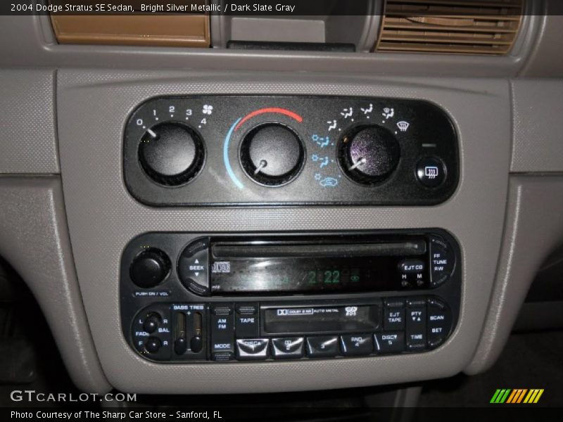 Bright Silver Metallic / Dark Slate Gray 2004 Dodge Stratus SE Sedan