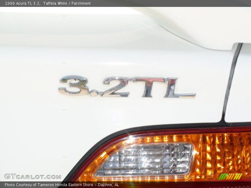 Taffeta White / Parchment 1999 Acura TL 3.2