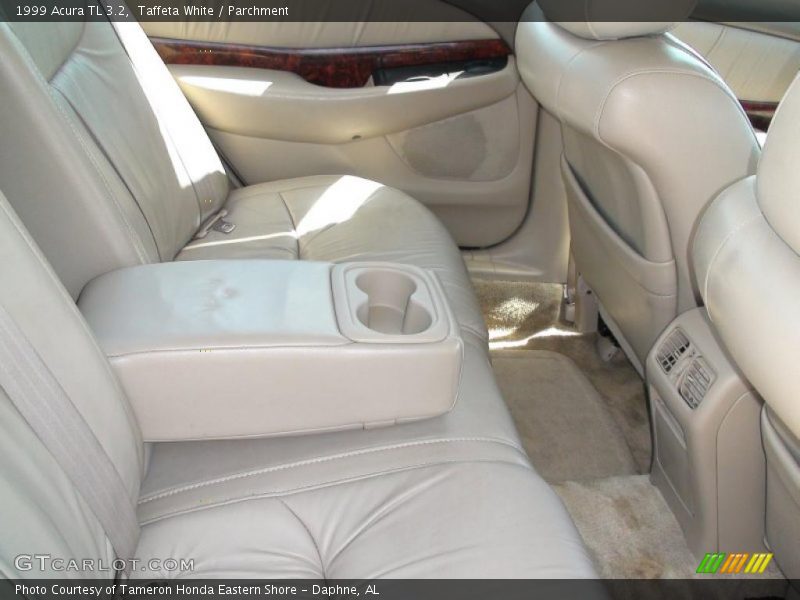Taffeta White / Parchment 1999 Acura TL 3.2