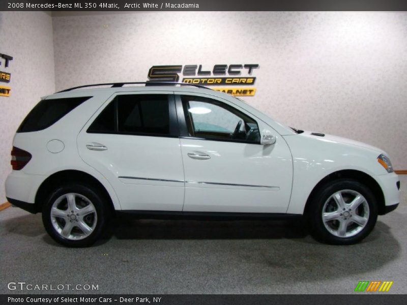 Arctic White / Macadamia 2008 Mercedes-Benz ML 350 4Matic