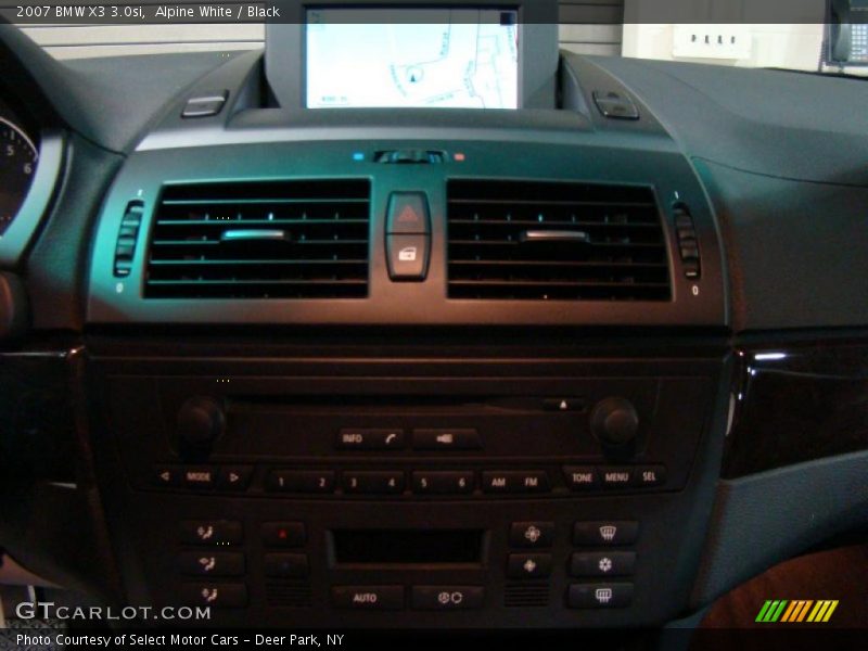 Alpine White / Black 2007 BMW X3 3.0si