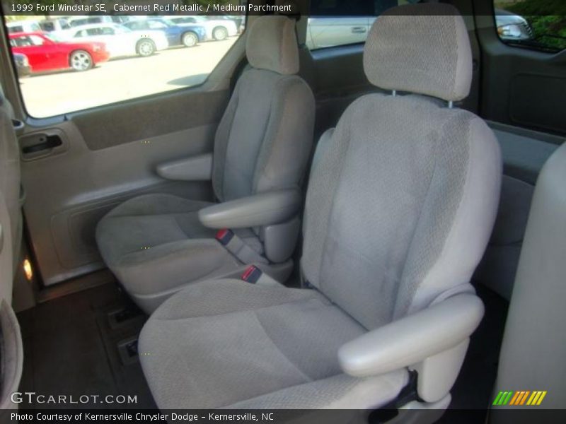 Cabernet Red Metallic / Medium Parchment 1999 Ford Windstar SE