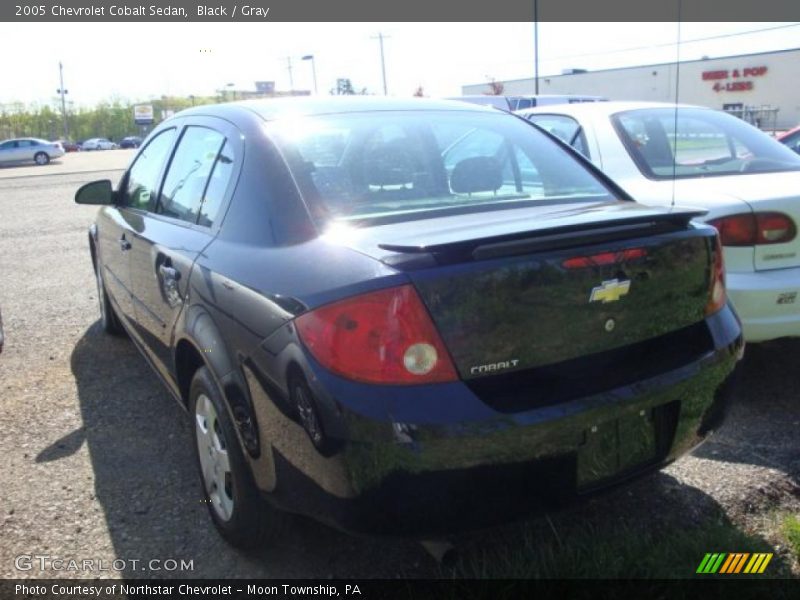 Black / Gray 2005 Chevrolet Cobalt Sedan