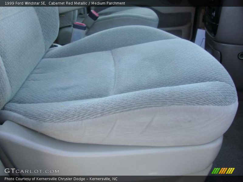 Cabernet Red Metallic / Medium Parchment 1999 Ford Windstar SE