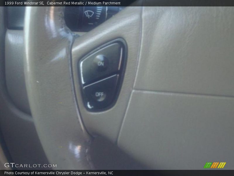 Cabernet Red Metallic / Medium Parchment 1999 Ford Windstar SE