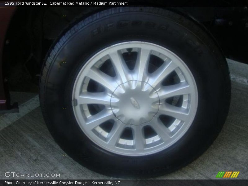 Cabernet Red Metallic / Medium Parchment 1999 Ford Windstar SE