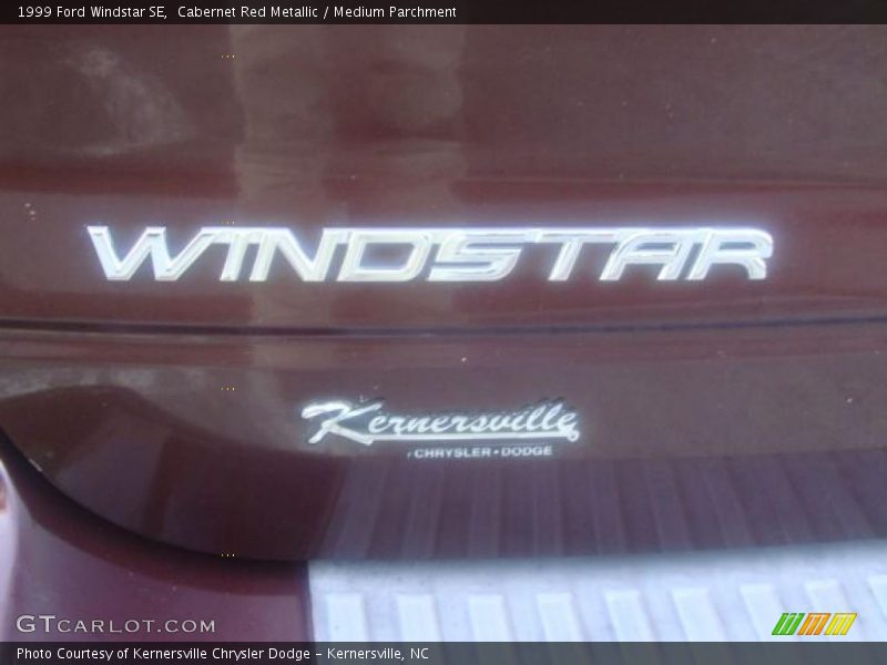 Cabernet Red Metallic / Medium Parchment 1999 Ford Windstar SE