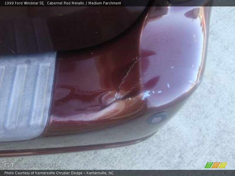 Cabernet Red Metallic / Medium Parchment 1999 Ford Windstar SE