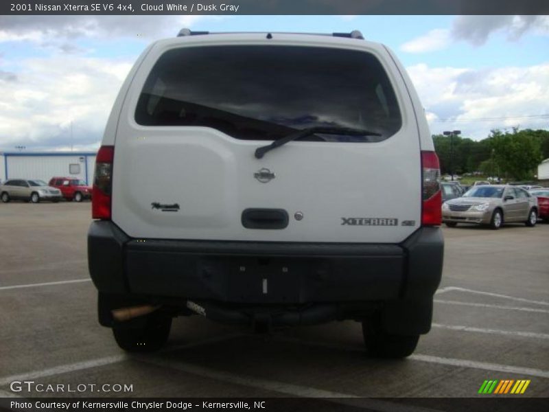 Cloud White / Dusk Gray 2001 Nissan Xterra SE V6 4x4