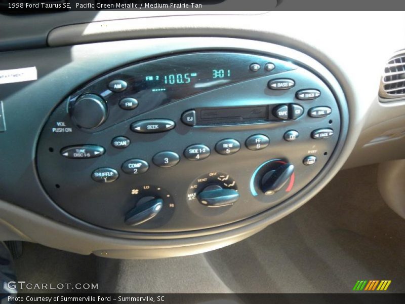 Pacific Green Metallic / Medium Prairie Tan 1998 Ford Taurus SE