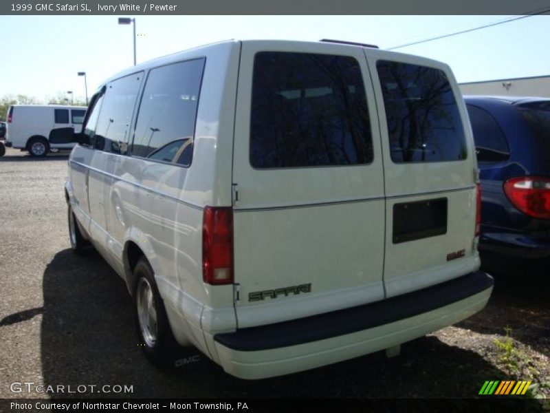 Ivory White / Pewter 1999 GMC Safari SL