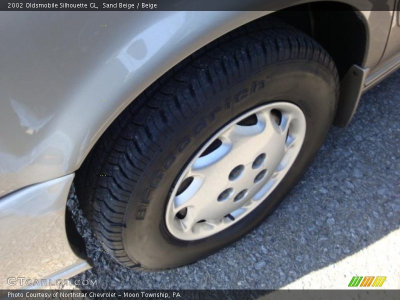 Sand Beige / Beige 2002 Oldsmobile Silhouette GL