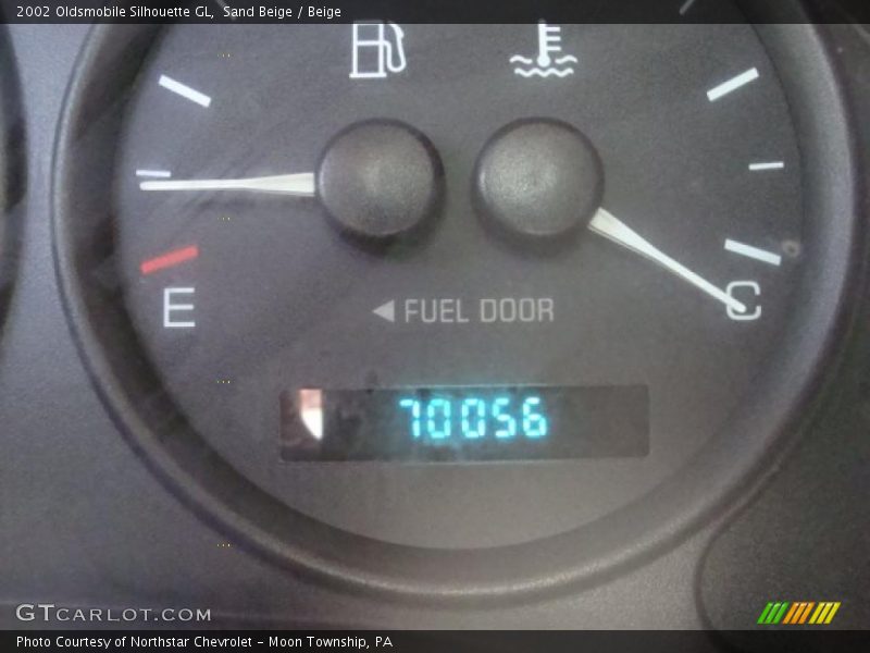Sand Beige / Beige 2002 Oldsmobile Silhouette GL