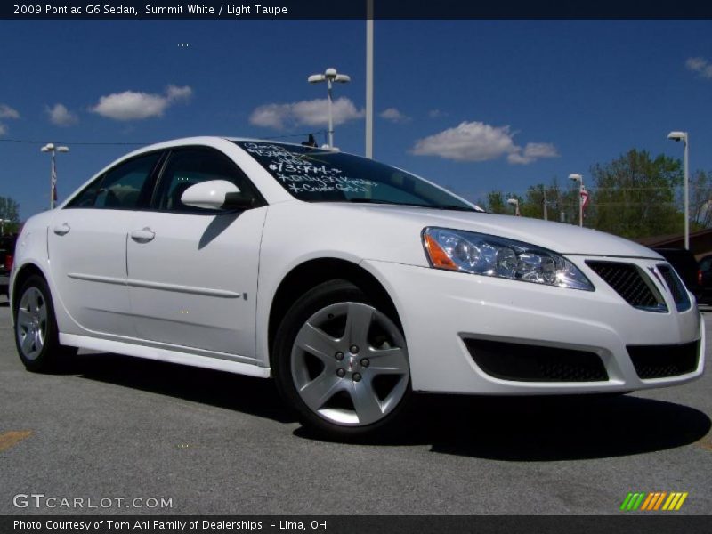 Summit White / Light Taupe 2009 Pontiac G6 Sedan
