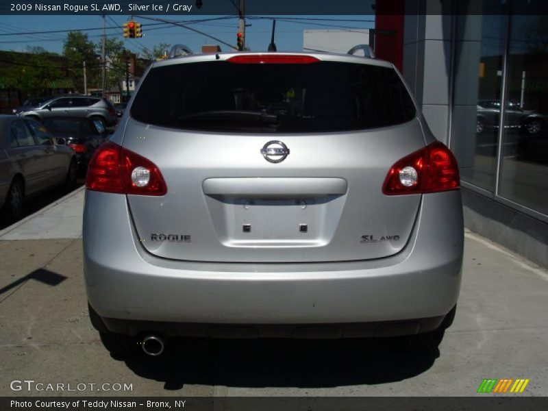 Silver Ice / Gray 2009 Nissan Rogue SL AWD