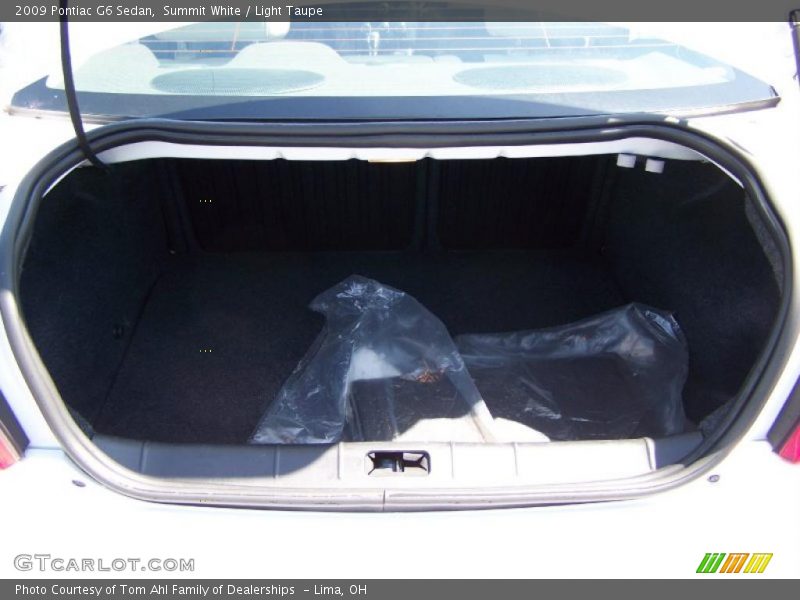 Summit White / Light Taupe 2009 Pontiac G6 Sedan