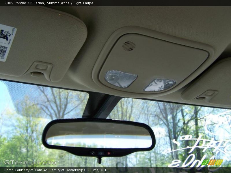 Summit White / Light Taupe 2009 Pontiac G6 Sedan