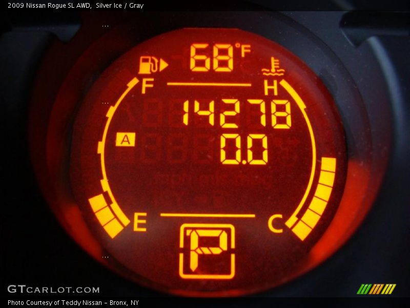 Silver Ice / Gray 2009 Nissan Rogue SL AWD