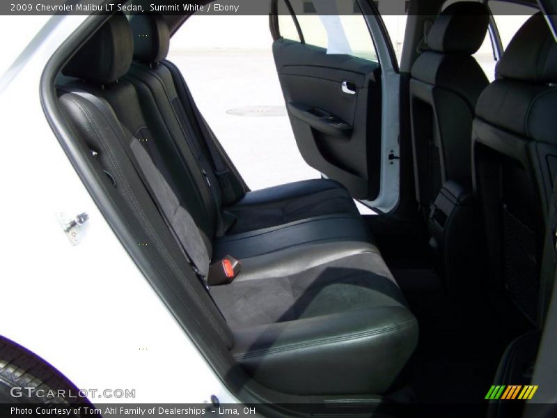 Summit White / Ebony 2009 Chevrolet Malibu LT Sedan