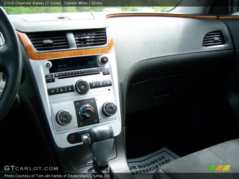 Summit White / Ebony 2009 Chevrolet Malibu LT Sedan