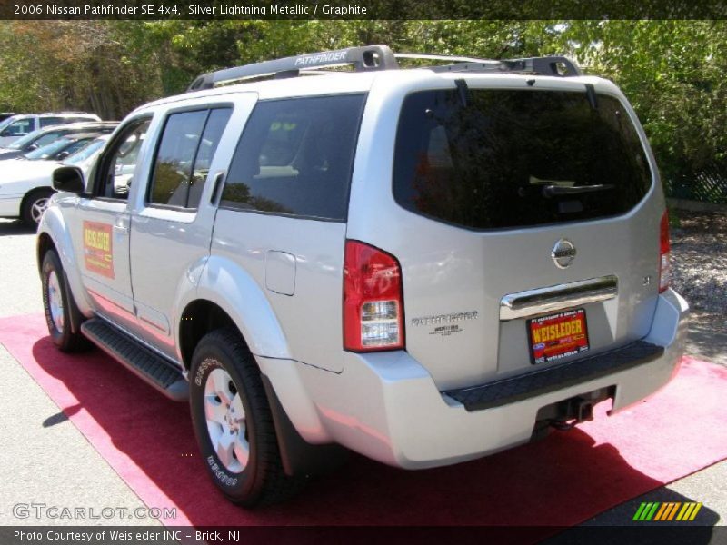 Silver Lightning Metallic / Graphite 2006 Nissan Pathfinder SE 4x4