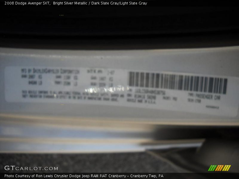 Bright Silver Metallic / Dark Slate Gray/Light Slate Gray 2008 Dodge Avenger SXT