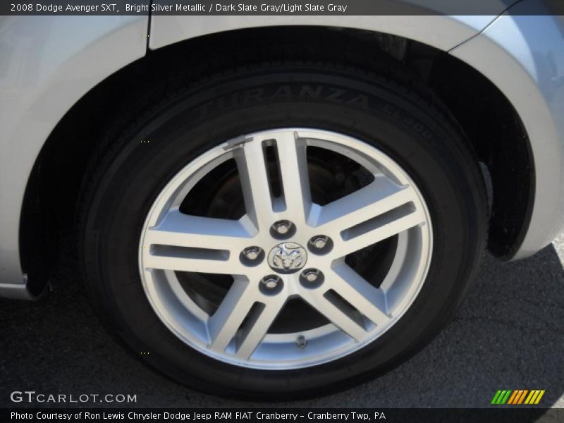 Bright Silver Metallic / Dark Slate Gray/Light Slate Gray 2008 Dodge Avenger SXT