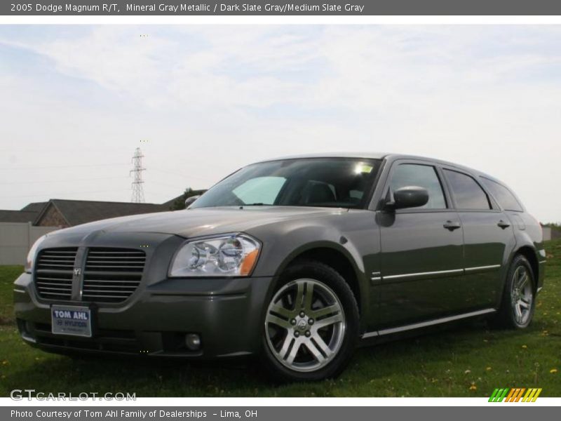 Mineral Gray Metallic / Dark Slate Gray/Medium Slate Gray 2005 Dodge Magnum R/T