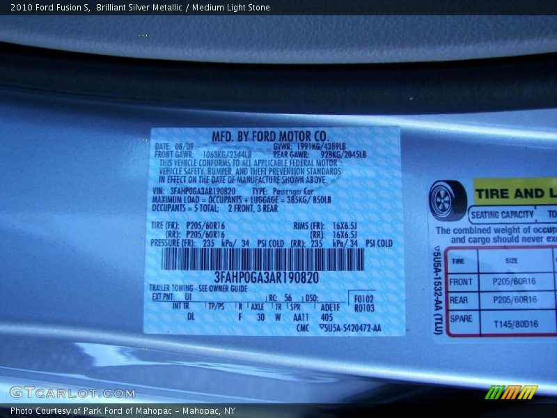 Brilliant Silver Metallic / Medium Light Stone 2010 Ford Fusion S