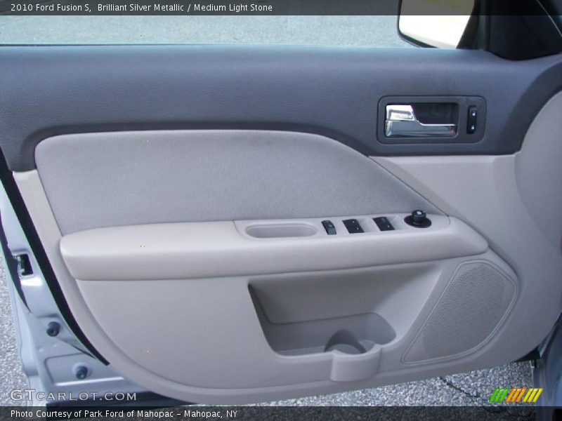 Brilliant Silver Metallic / Medium Light Stone 2010 Ford Fusion S