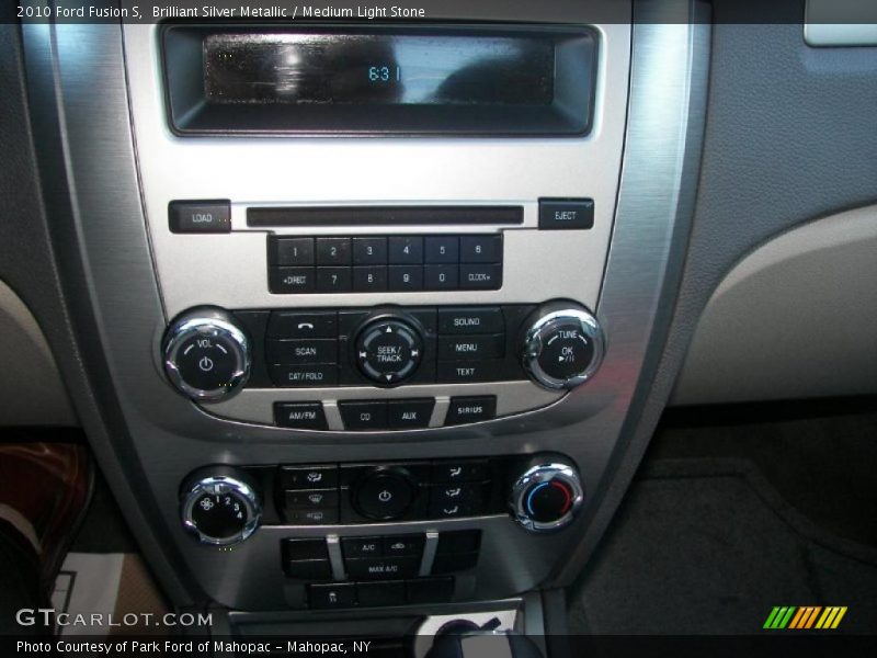 Brilliant Silver Metallic / Medium Light Stone 2010 Ford Fusion S