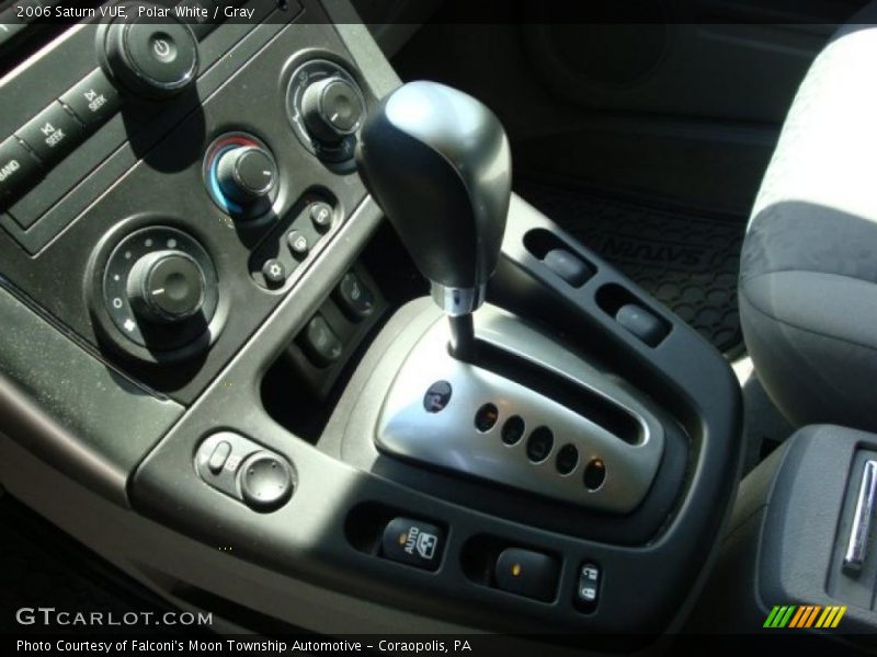 Polar White / Gray 2006 Saturn VUE