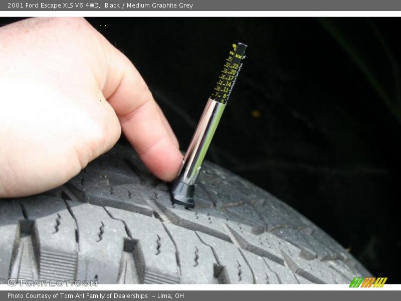 Black / Medium Graphite Grey 2001 Ford Escape XLS V6 4WD
